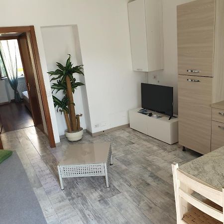 Relax Apartment Милано Екстериор снимка