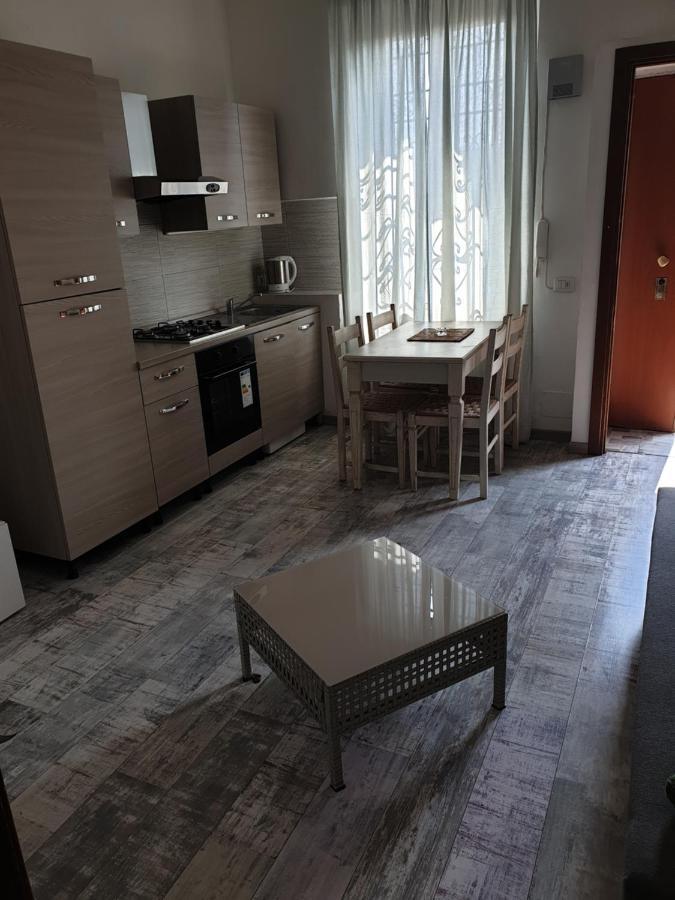 Relax Apartment Милано Екстериор снимка