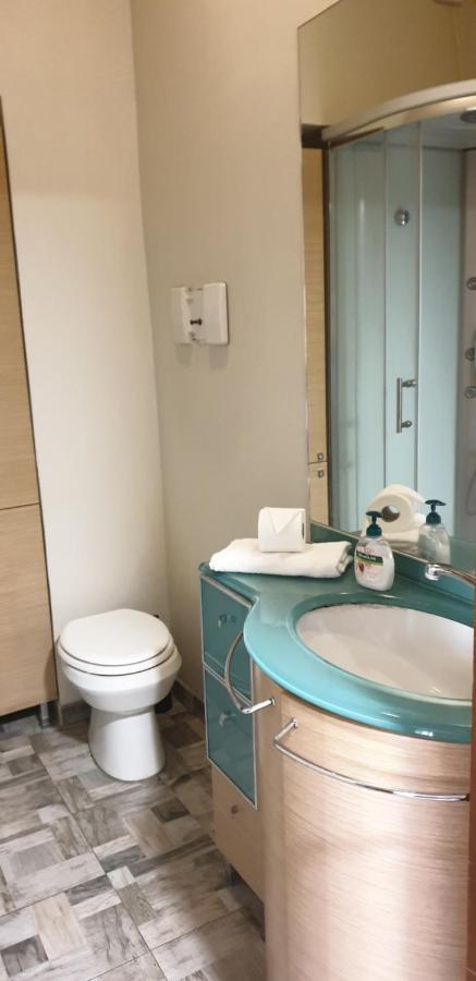 Relax Apartment Милано Екстериор снимка